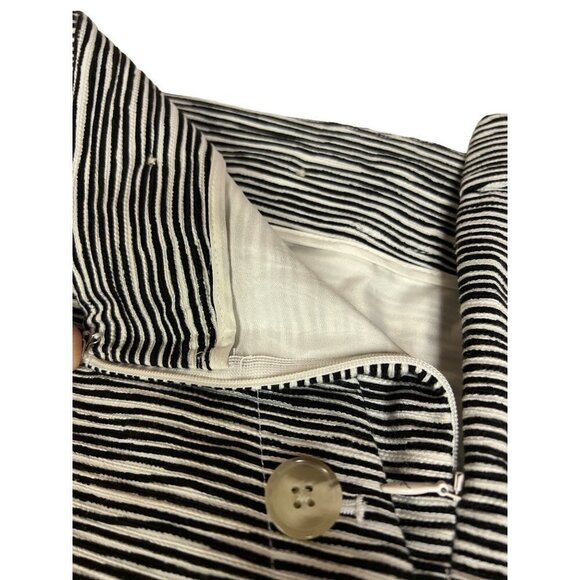 Ann Taylor Loft The Riviera Short Button Detail Blue Stripe Shorts Women's 2 - Picture 10 of 10